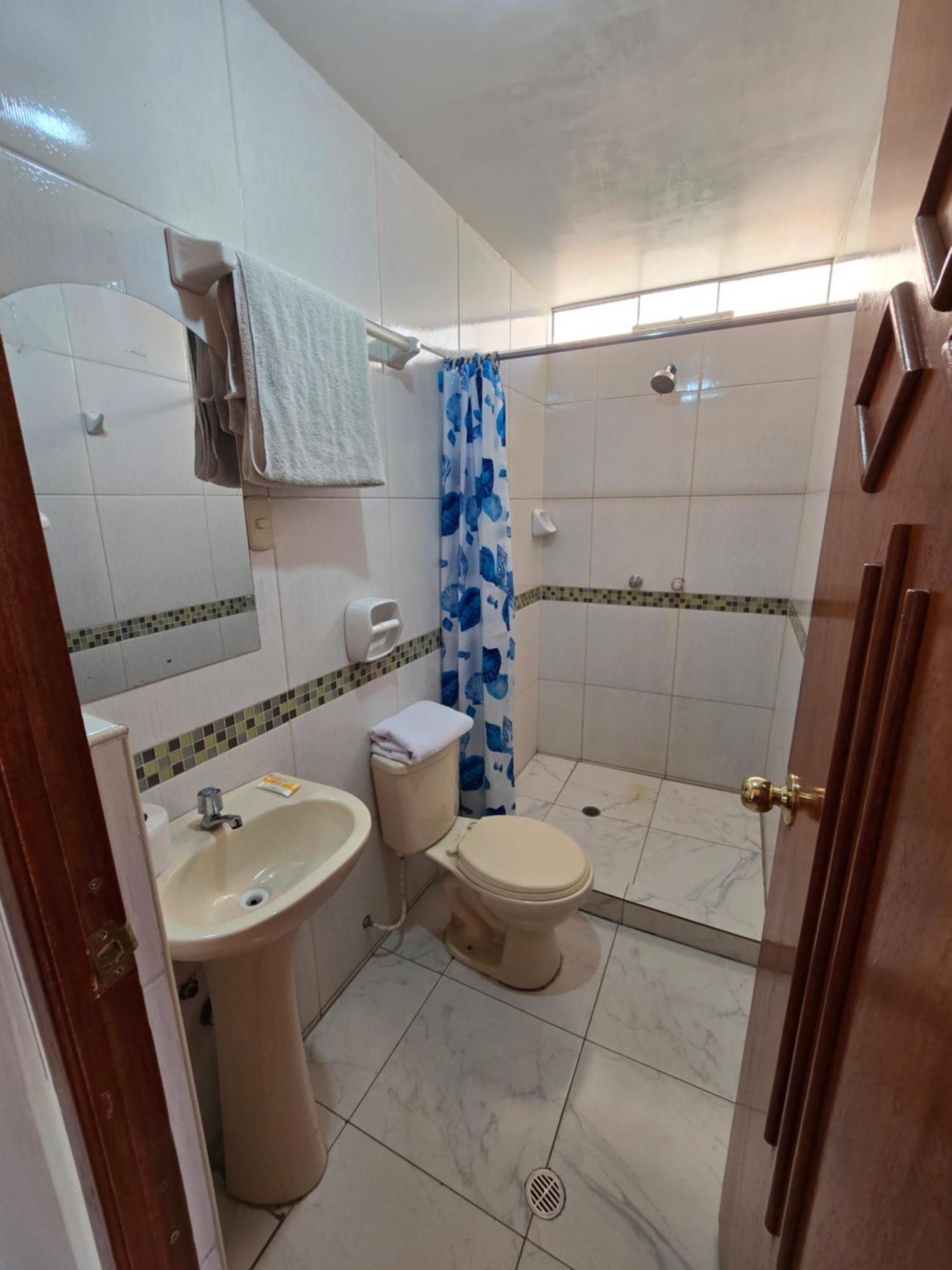 Hostal Acuarius Пуно Екстер'єр фото