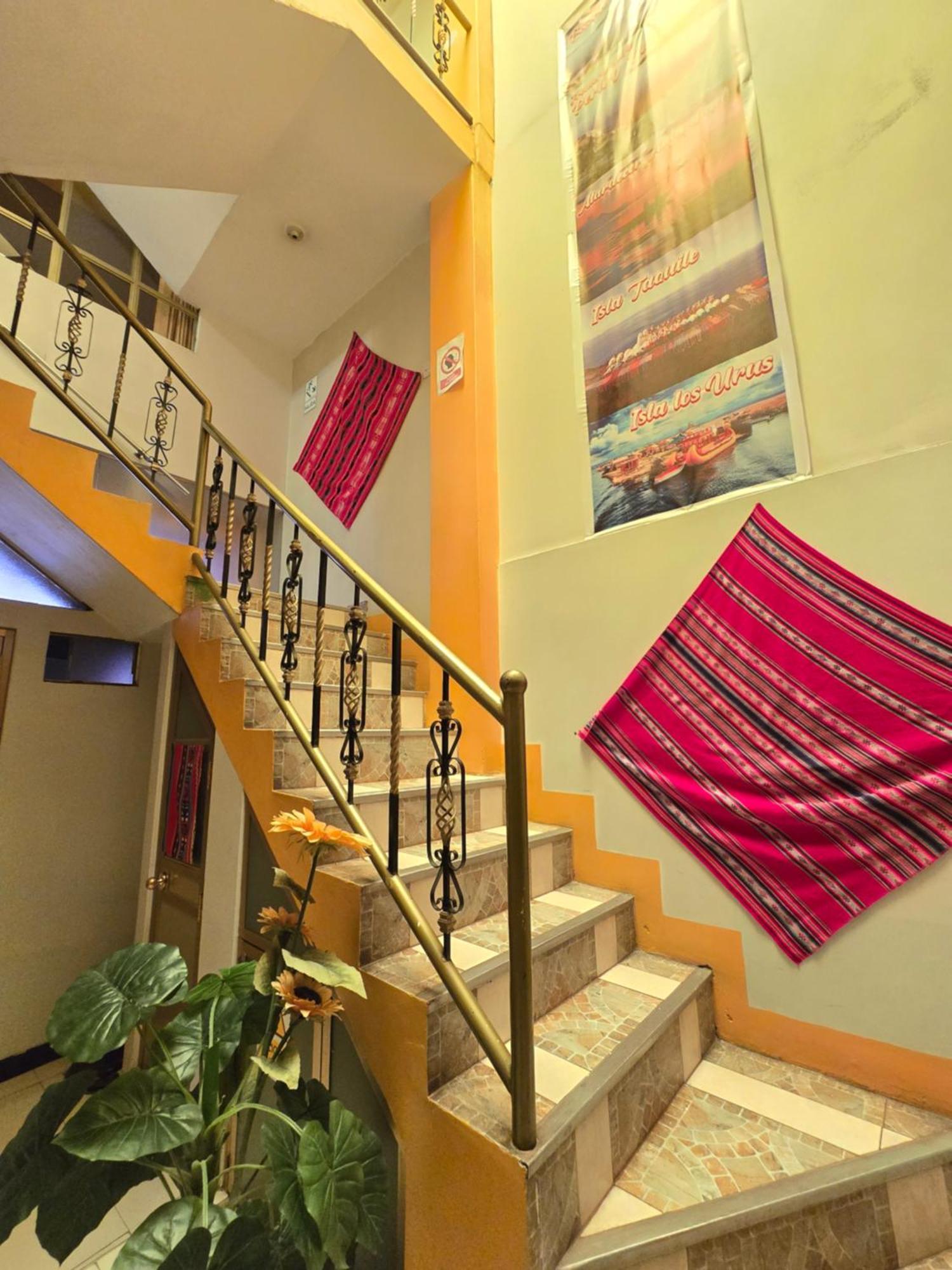 Hostal Acuarius Пуно Екстер'єр фото