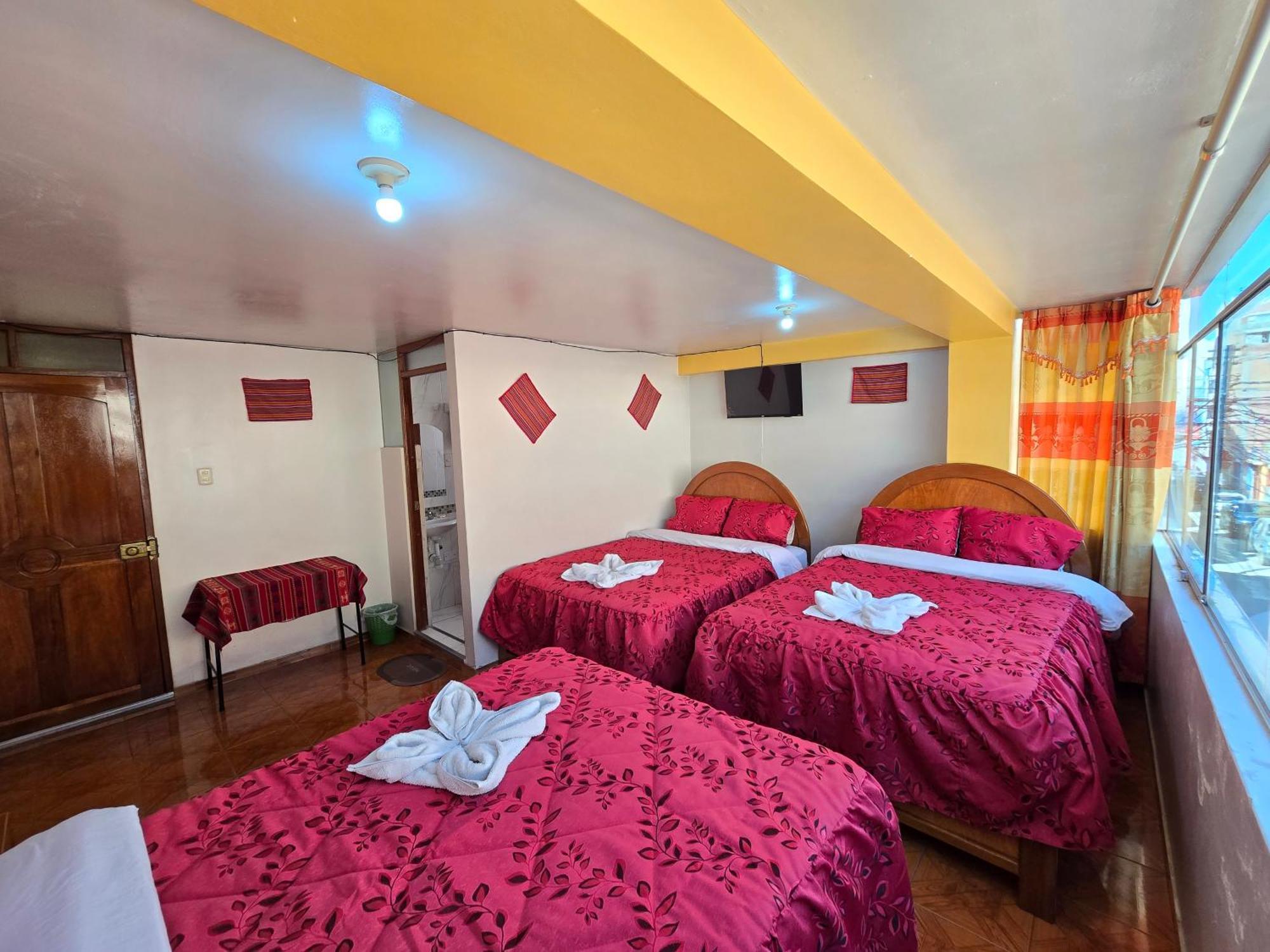 Hostal Acuarius Пуно Екстер'єр фото