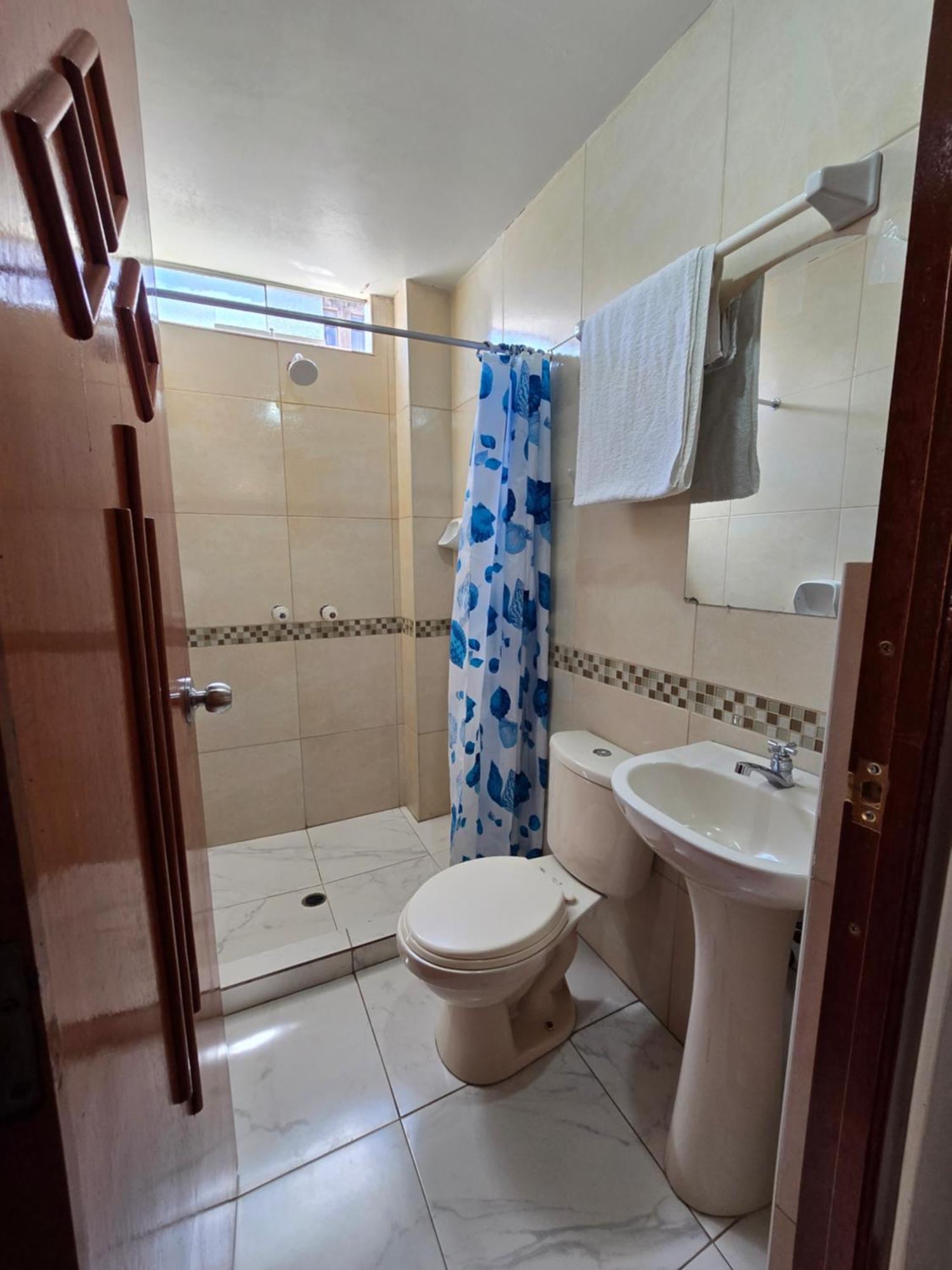 Hostal Acuarius Пуно Екстер'єр фото