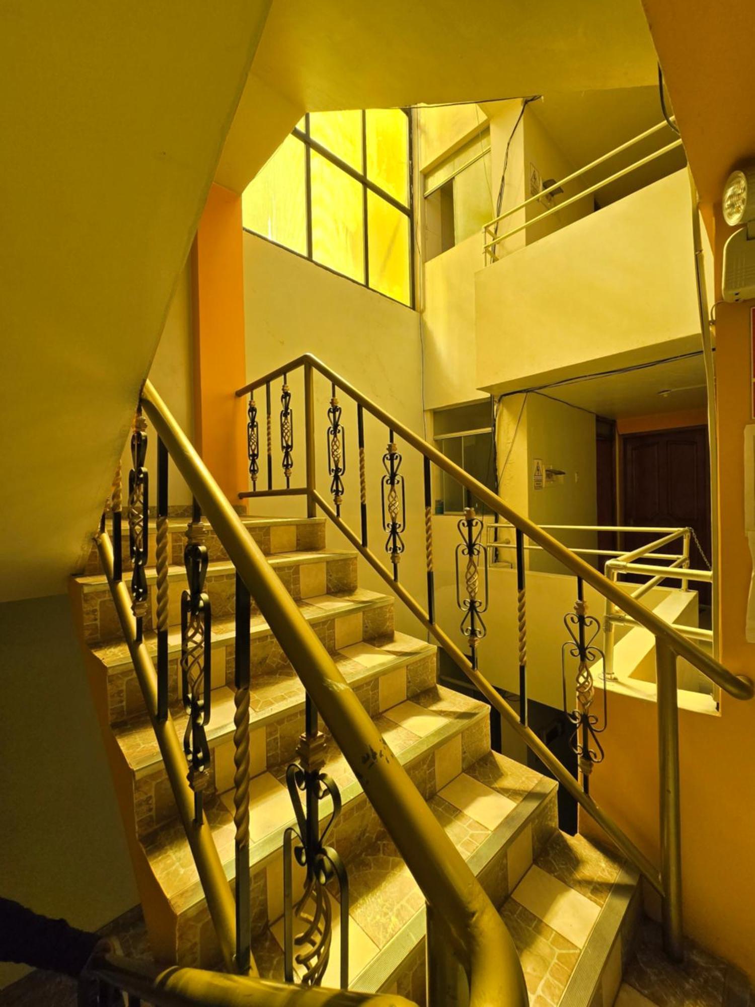 Hostal Acuarius Пуно Екстер'єр фото