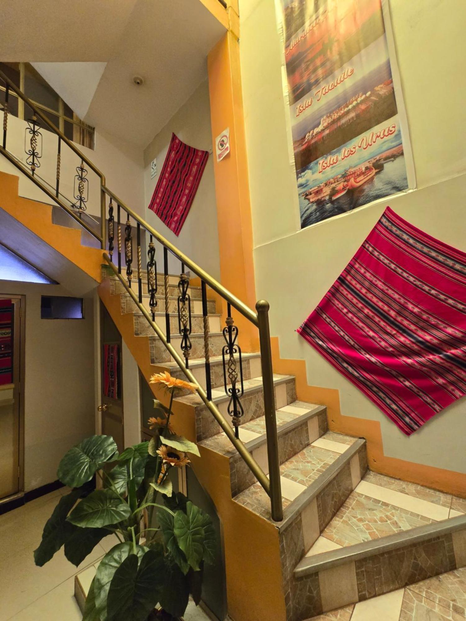 Hostal Acuarius Пуно Екстер'єр фото
